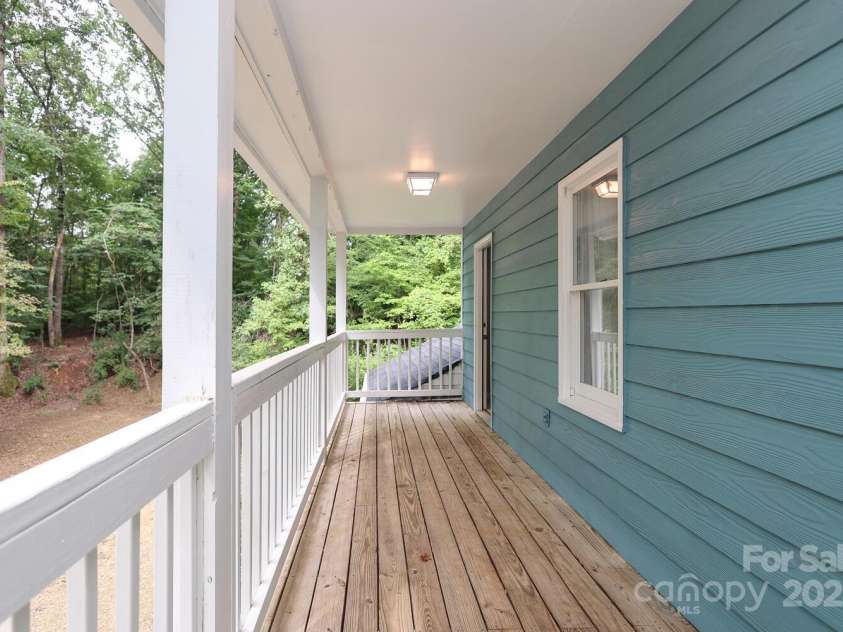 7010 Rock Island Road, Charlotte, NC 28278.  MLS# CAR4295438, YatesRealty ID 9685. 
