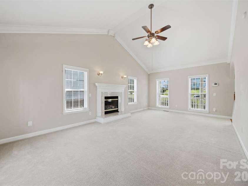 2410 27th Avenue Circle, Hickory, NC 28601.  MLS# CAR4361846, YatesRealty ID 9686. 