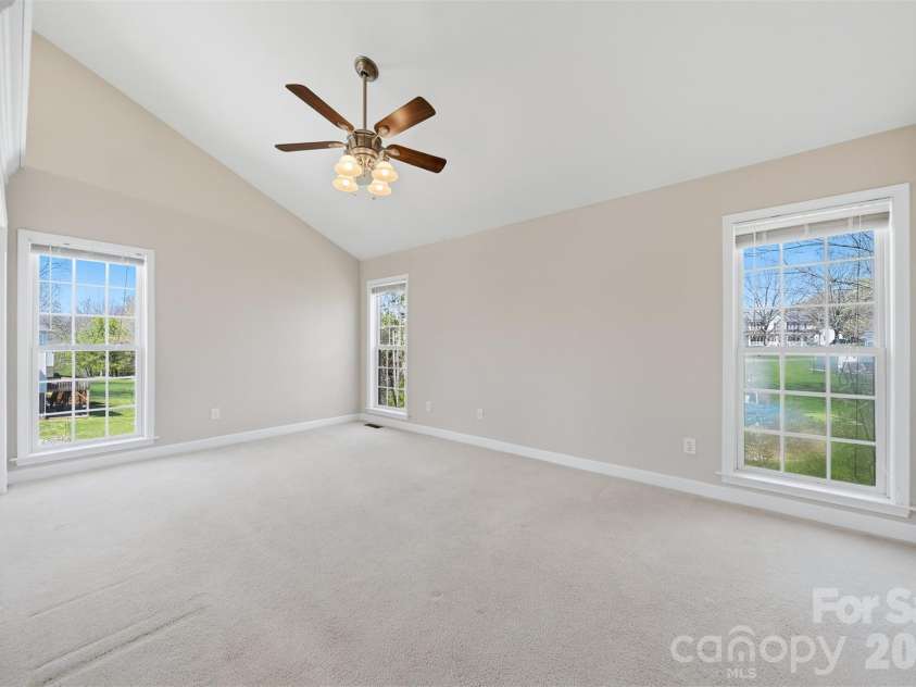 2410 27th Avenue Circle, Hickory, NC 28601.  MLS# CAR4361846, YatesRealty ID 9686. 