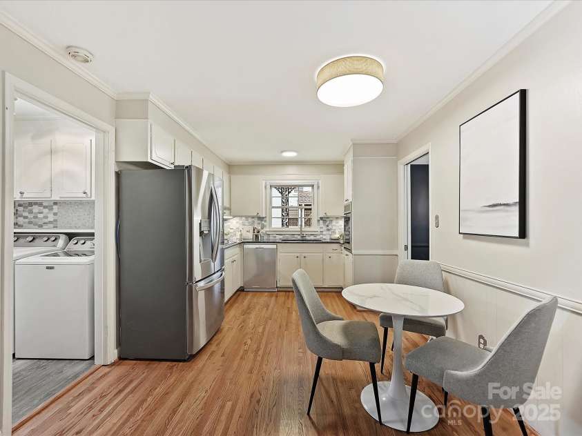 4132 Sulkirk Road, Charlotte, NC 28210.  MLS# CAR4223769, YatesRealty ID 9687. Breakfast Area