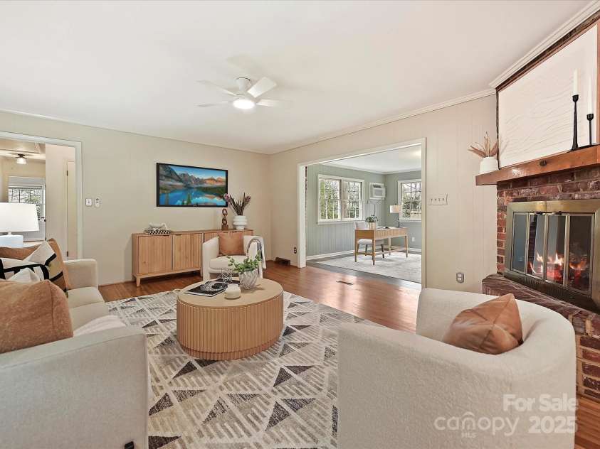 4132 Sulkirk Road, Charlotte, NC 28210.  MLS# CAR4223769, YatesRealty ID 9687. Den