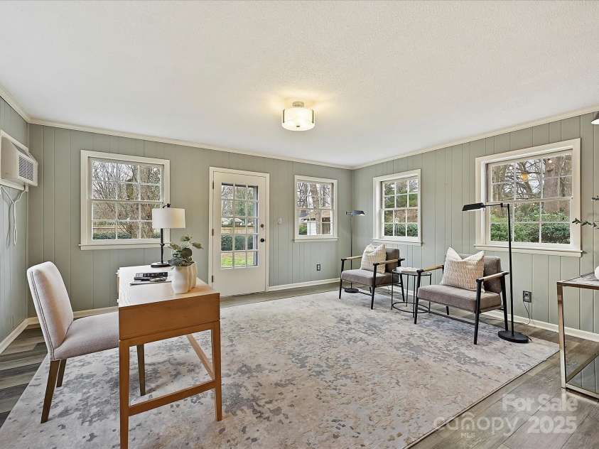 4132 Sulkirk Road, Charlotte, NC 28210.  MLS# CAR4223769, YatesRealty ID 9687. Sunroom