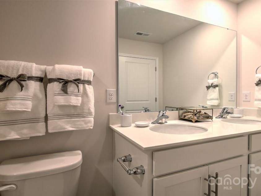32 Virginia Commons Drive, Arden, NC 28704.  MLS# CAR4191228, YatesRealty ID 9688. 