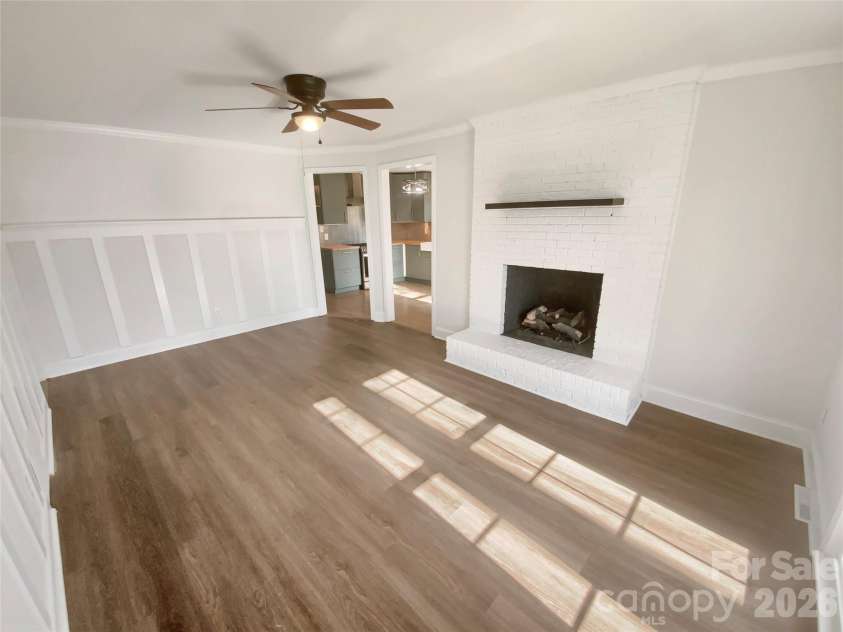 4661 Easthaven Drive, Charlotte, NC 28212.  MLS# CAR4336161, YatesRealty ID 9689. 