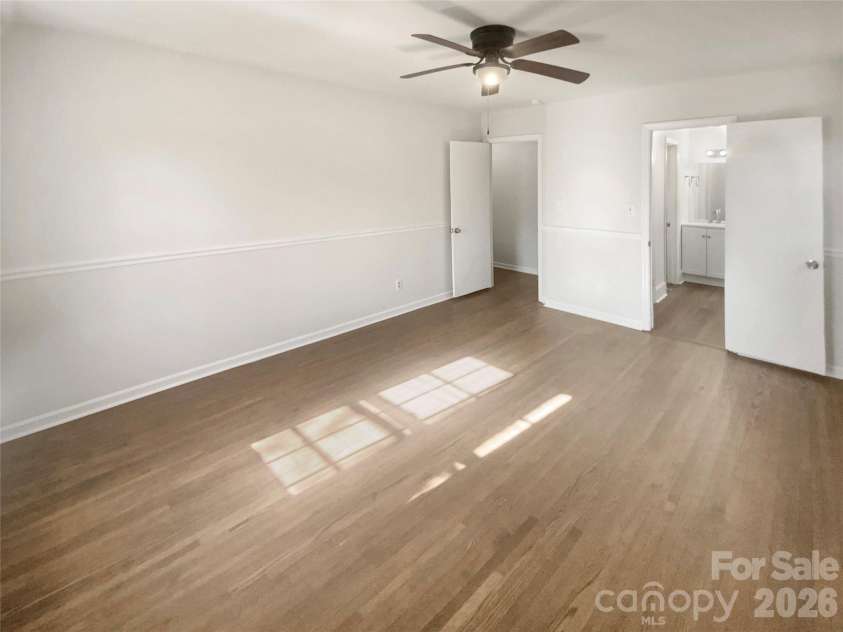 4661 Easthaven Drive, Charlotte, NC 28212.  MLS# CAR4336161, YatesRealty ID 9689. 