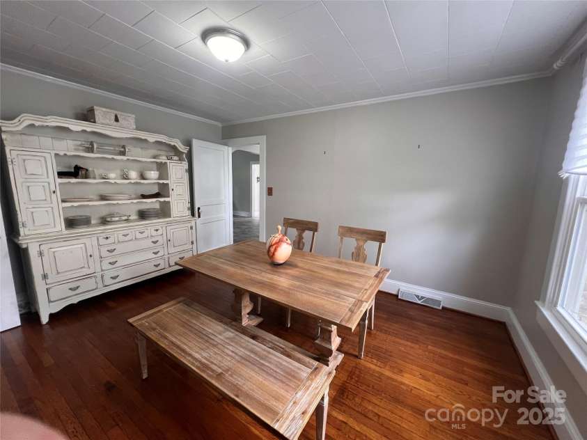 623 Main Street, Kannapolis, NC 28081.  MLS# CAR4251762, YatesRealty ID 9691. 