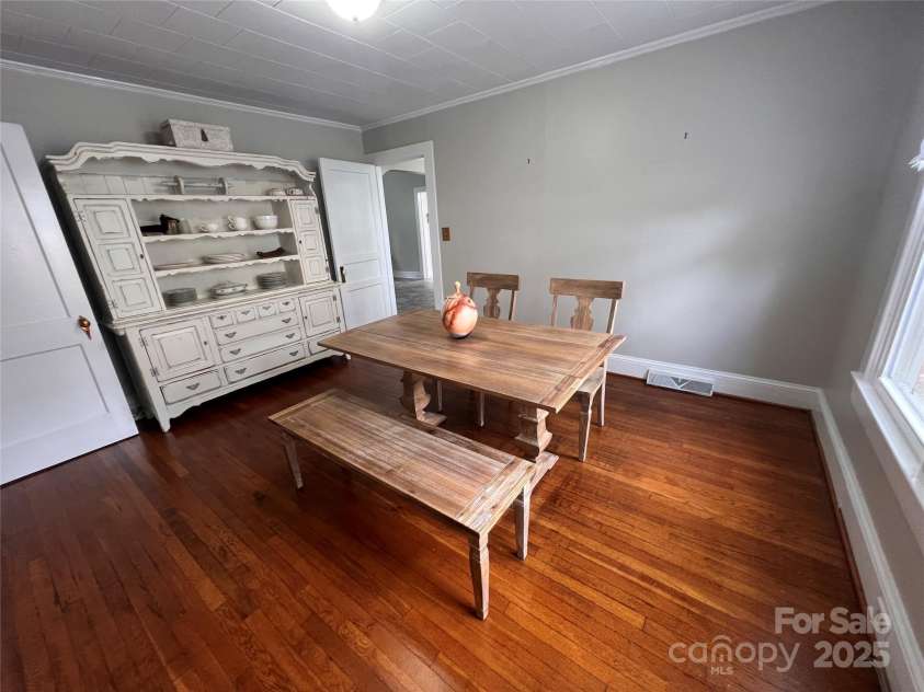 623 Main Street, Kannapolis, NC 28081.  MLS# CAR4251762, YatesRealty ID 9691. 