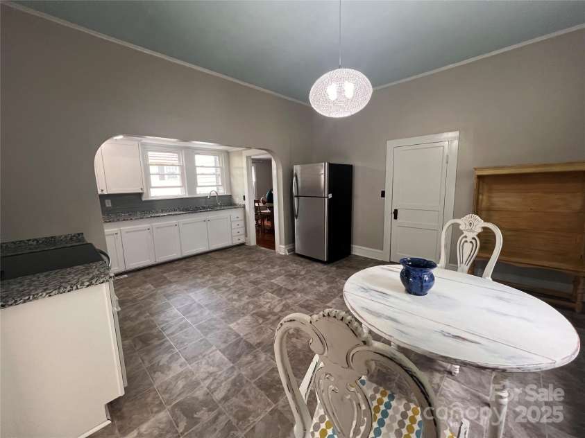 623 Main Street, Kannapolis, NC 28081.  MLS# CAR4251762, YatesRealty ID 9691. 