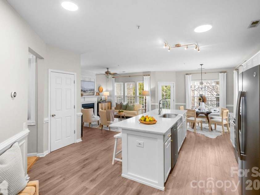 3244 Margellina Drive, Charlotte, NC 28210.  MLS# CAR4334396, YatesRealty ID 9692. 