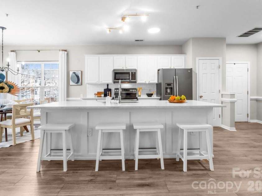 3244 Margellina Drive, Charlotte, NC 28210.  MLS# CAR4334396, YatesRealty ID 9692. 