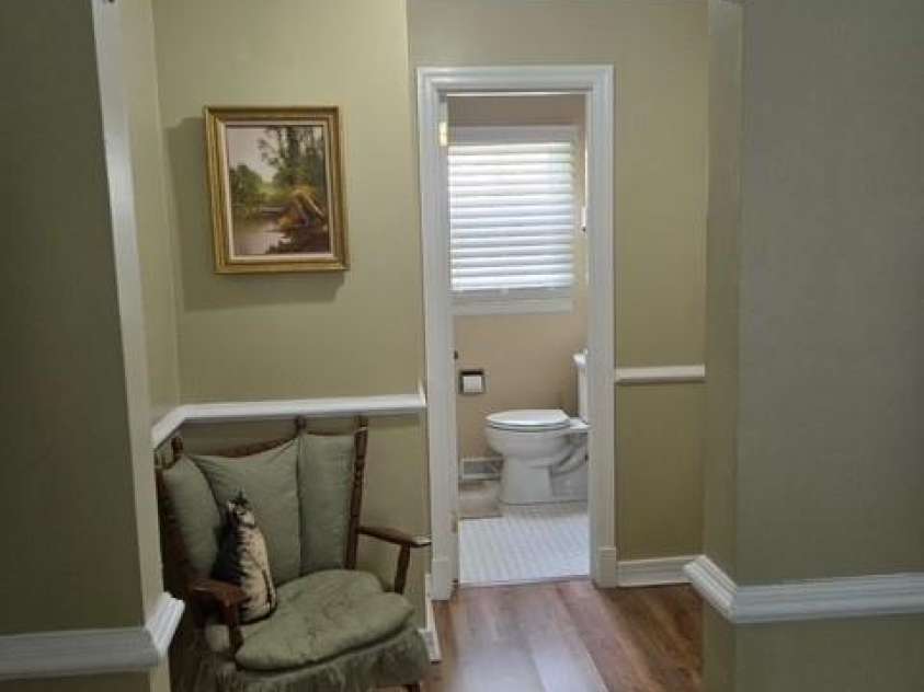 526 Arlington Avenue, Albemarle, NC 28001.  MLS# CAR4243582, YatesRealty ID 9692. To Bathroom