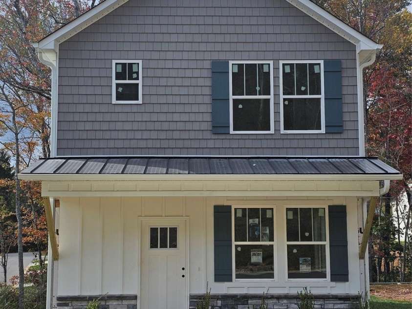 224 Slade Lane, Black Mountain, NC 28711.  MLS# CAR4337922, YatesRealty ID 9693. 