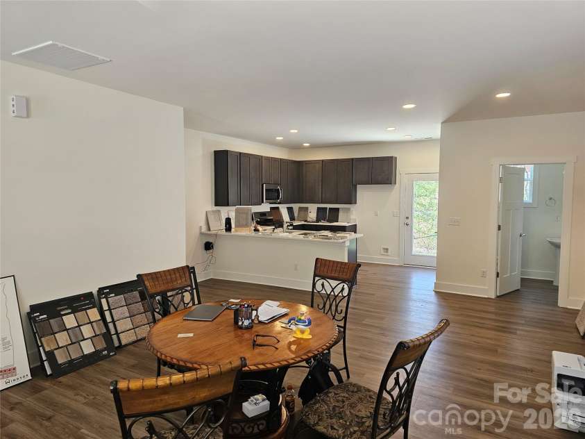 224 Slade Lane, Black Mountain, NC 28711.  MLS# CAR4337922, YatesRealty ID 9693. 