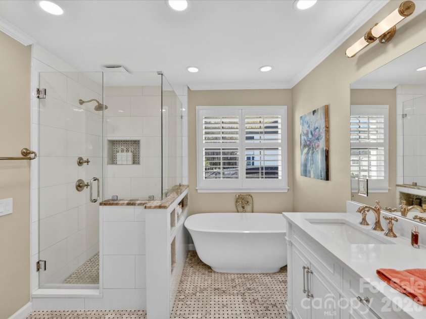 3814 Providence Plantation Lane, Charlotte, NC 28270.  MLS# CAR4357124, YatesRealty ID 9694. 