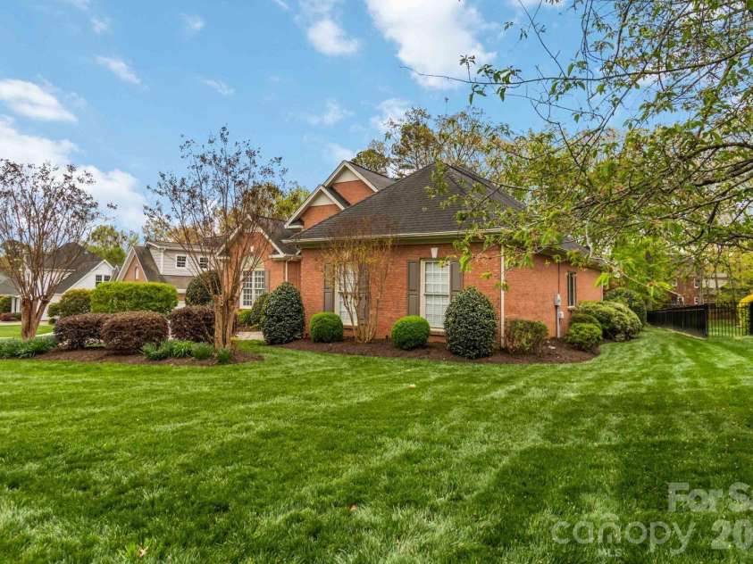 1443 Porch Swing Lane, Matthews, NC 28104.  MLS# CAR4364975, YatesRealty ID 9695. 