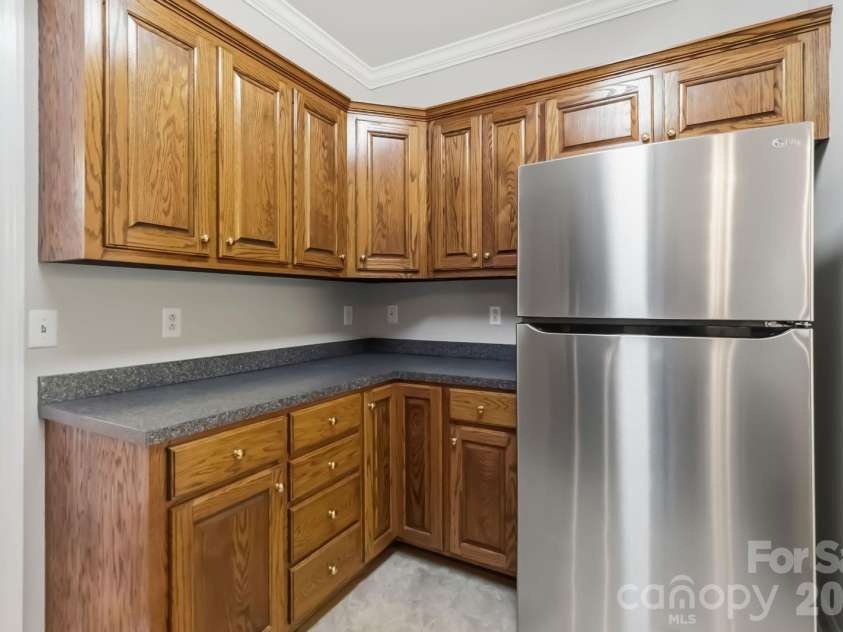 1443 Porch Swing Lane, Matthews, NC 28104.  MLS# CAR4364975, YatesRealty ID 9695. 