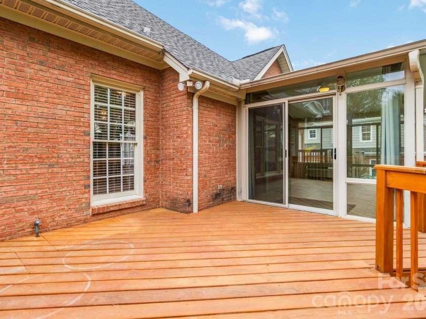 1443 Porch Swing Lane, Matthews, NC 28104.  MLS# CAR4364975, YatesRealty ID 9695. 
