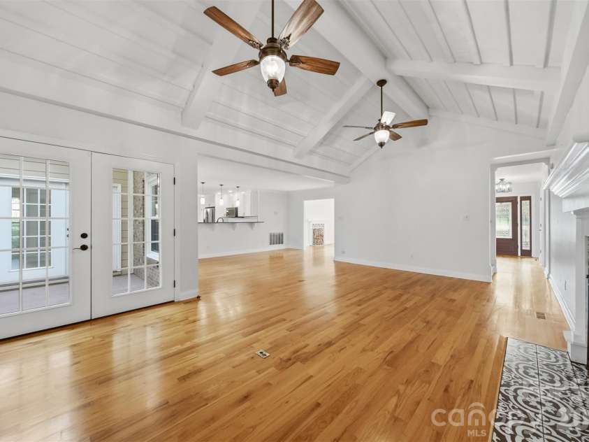 1512 Little Hill Road, Newton, NC 28658.  MLS# CAR4366164, YatesRealty ID 9696. 