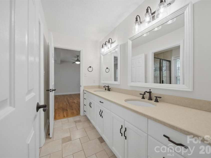 1512 Little Hill Road, Newton, NC 28658.  MLS# CAR4366164, YatesRealty ID 9696. 