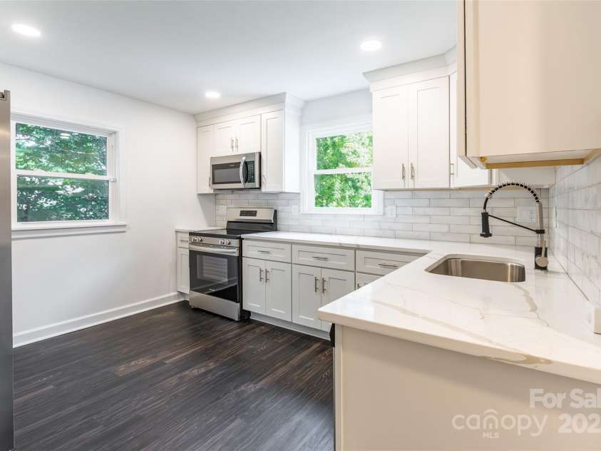 591 Rabun Circle, Rock Hill, SC 29730.  MLS# CAR4281180, YatesRealty ID 9698. 