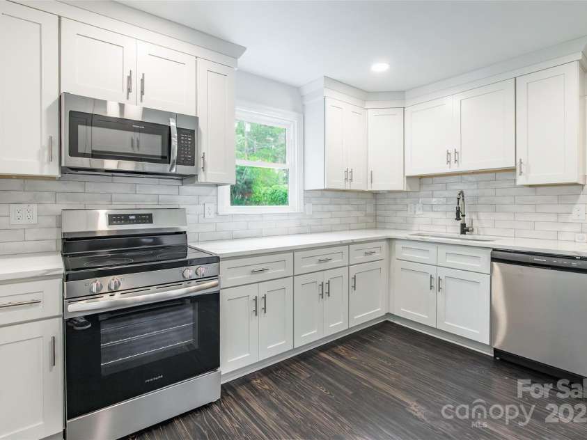 591 Rabun Circle, Rock Hill, SC 29730.  MLS# CAR4281180, YatesRealty ID 9698. 