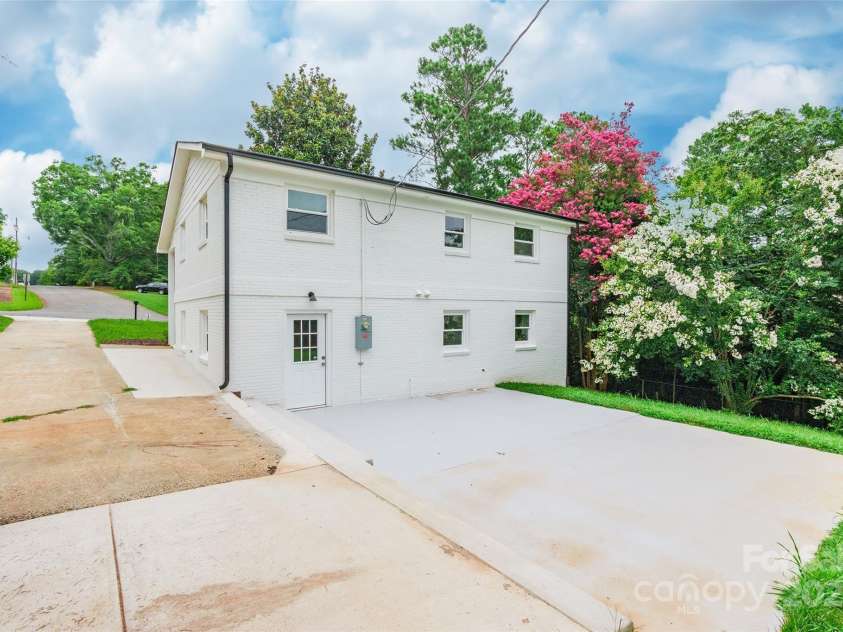 591 Rabun Circle, Rock Hill, SC 29730.  MLS# CAR4281180, YatesRealty ID 9698. 