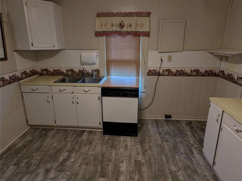 19212 Old Statesville Road, Cornelius, NC 28031.  MLS# CAR4340602, YatesRealty ID 9699. 