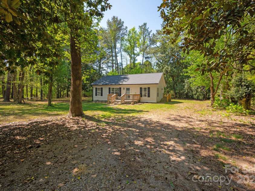 3713 Capricorn Road, Lancaster, SC 29720.  MLS# CAR4245863, YatesRealty ID 9699. 