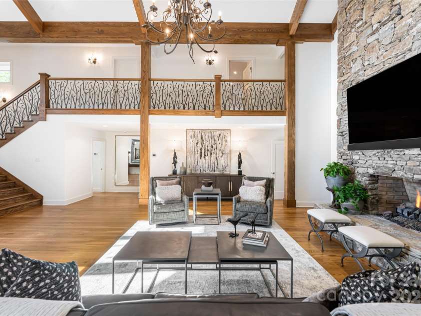 268 Holly Arbor Lane, Asheville, NC 28803.  MLS# CAR4268471, YatesRealty ID 97. 