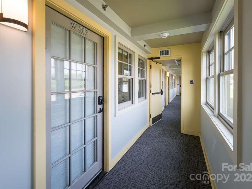 37 Hiawassee Street, Asheville, NC 28801.  MLS# CAR4268718, YatesRealty ID 97. 