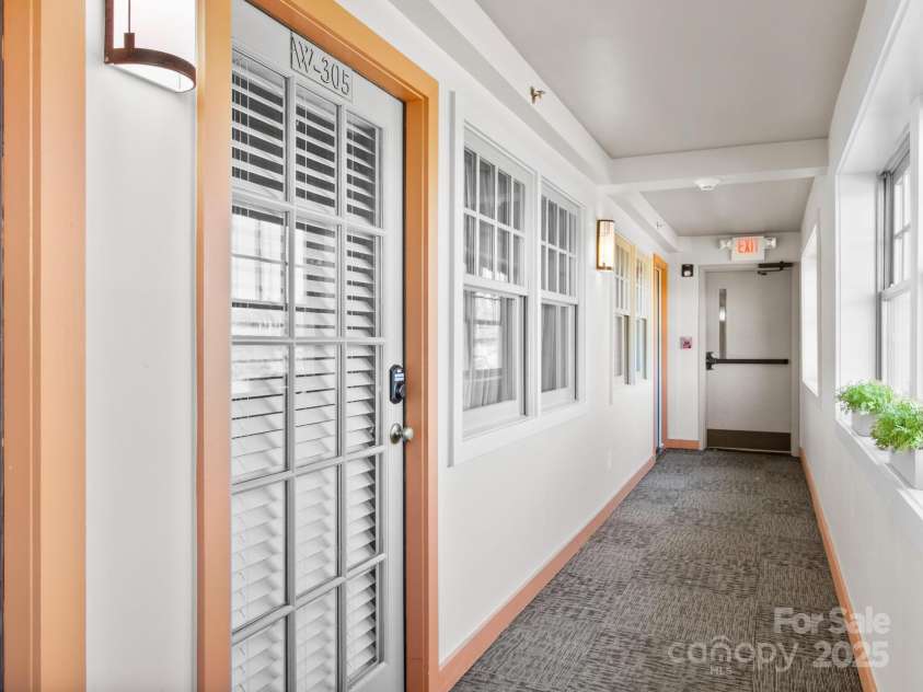 37 Hiawassee Street, Asheville, NC 28801.  MLS# CAR4311986, YatesRealty ID 97. 