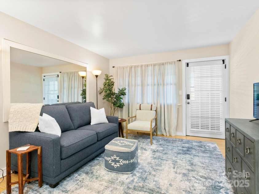 37 Hiawassee Street, Asheville, NC 28801.  MLS# CAR4311986, YatesRealty ID 97. 