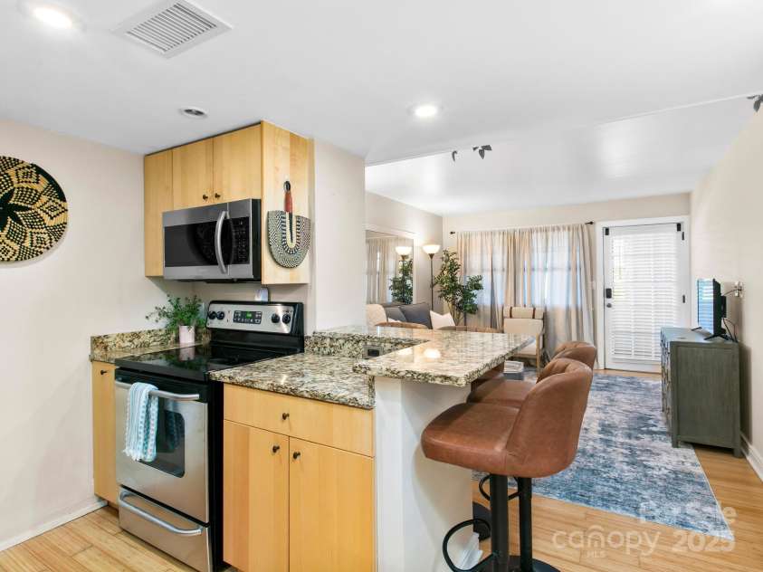 37 Hiawassee Street, Asheville, NC 28801.  MLS# CAR4311986, YatesRealty ID 97. 