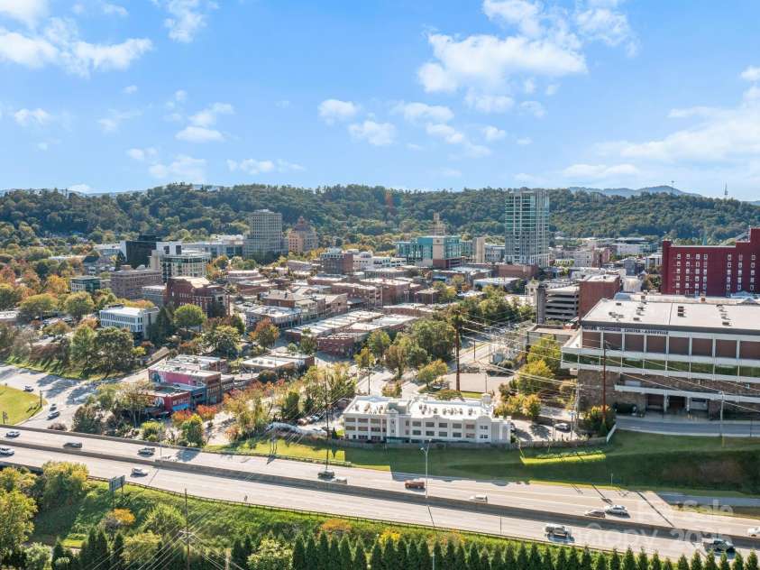 37 Hiawassee Street, Asheville, NC 28801.  MLS# CAR4311986, YatesRealty ID 97. 