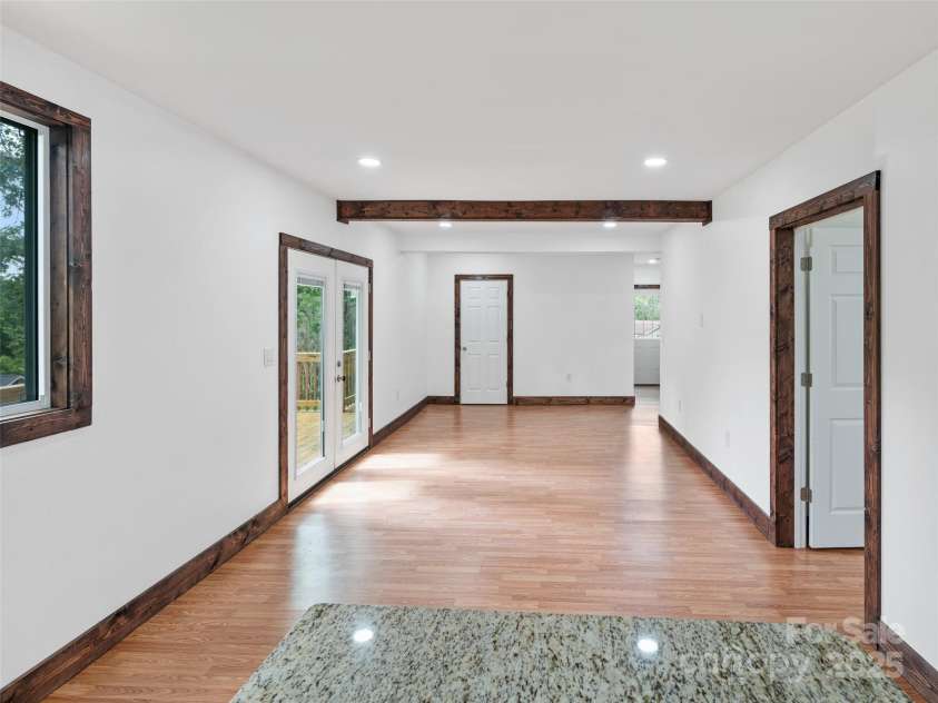 64 Phillips Lane, Spruce Pine, NC 28777.  MLS# CAR4287588, YatesRealty ID 97. 