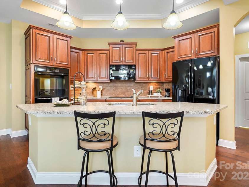 1209 Waypoint Court, Matthews, NC 28104.  MLS# CAR4225928, YatesRealty ID 9700. 