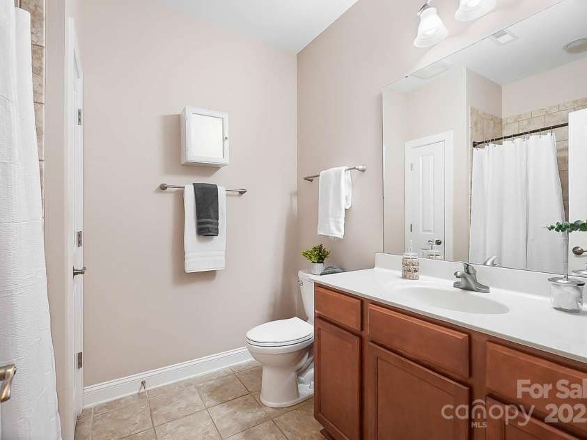 1209 Waypoint Court, Matthews, NC 28104.  MLS# CAR4225928, YatesRealty ID 9700. 