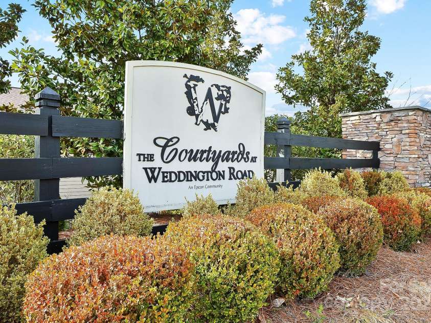 1209 Waypoint Court, Matthews, NC 28104.  MLS# CAR4225928, YatesRealty ID 9700. 
