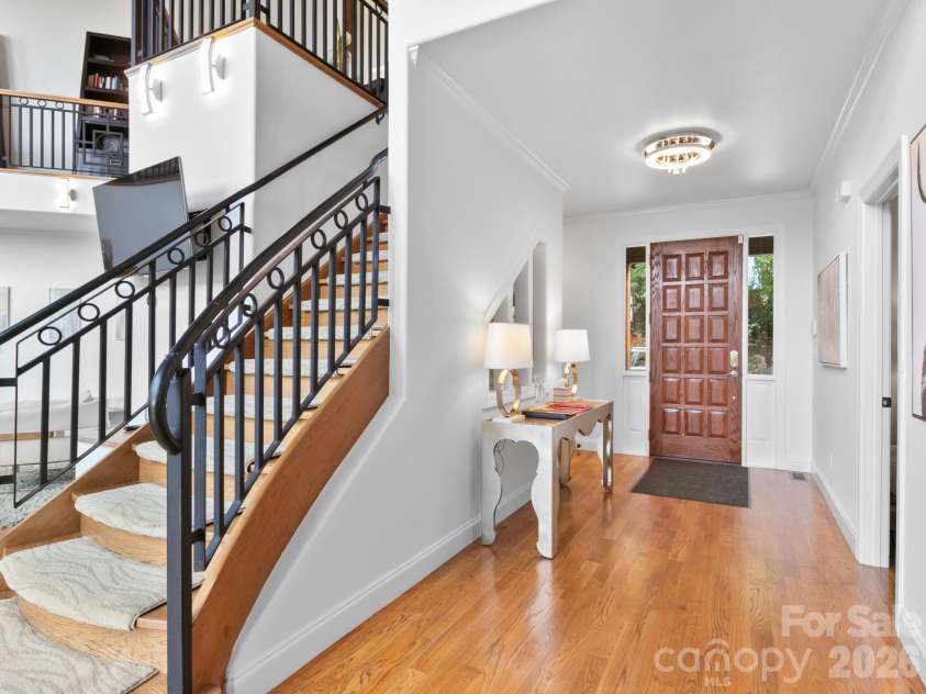 60 Whispering Stream Trail, Hendersonville, NC 28739.  MLS# CAR4354526, YatesRealty ID 9700. 