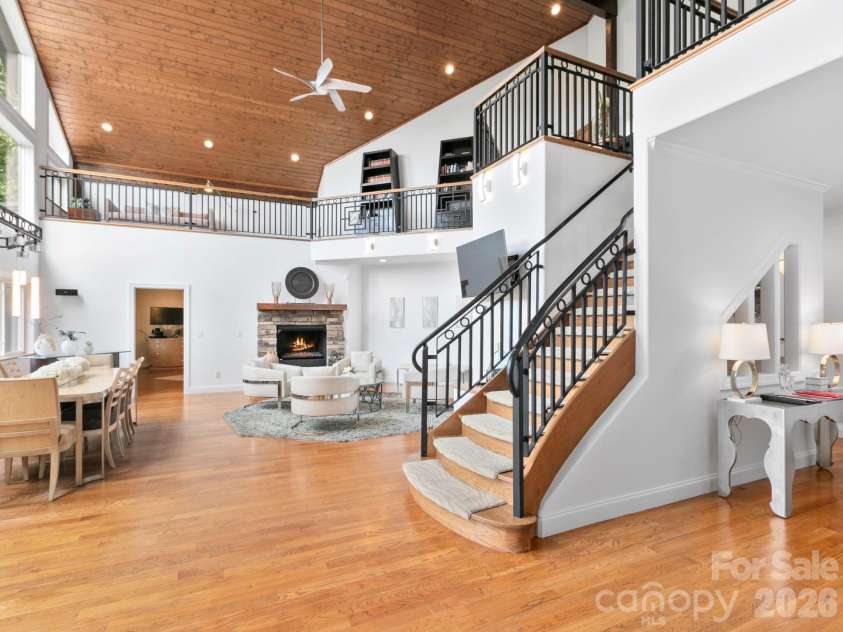 60 Whispering Stream Trail, Hendersonville, NC 28739.  MLS# CAR4354526, YatesRealty ID 9700. 