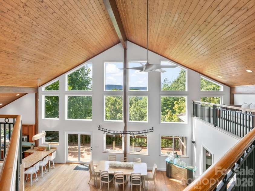 60 Whispering Stream Trail, Hendersonville, NC 28739.  MLS# CAR4354526, YatesRealty ID 9700. 