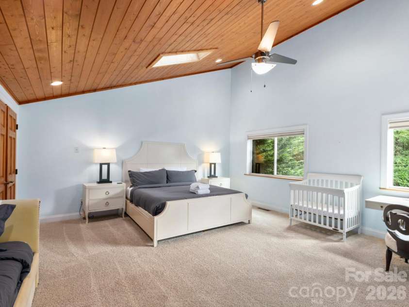 60 Whispering Stream Trail, Hendersonville, NC 28739.  MLS# CAR4354526, YatesRealty ID 9700. 