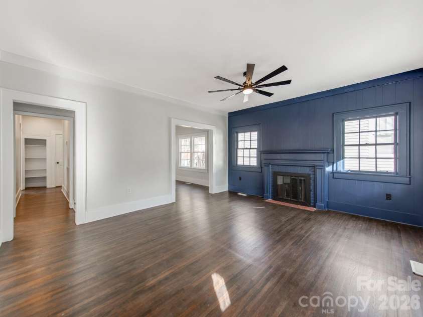 518 5th Avenue, Gastonia, NC 28052.  MLS# CAR4392296, YatesRealty ID 9701. 