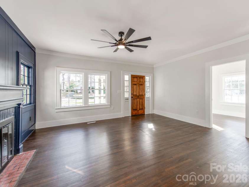 518 5th Avenue, Gastonia, NC 28052.  MLS# CAR4392296, YatesRealty ID 9701. 