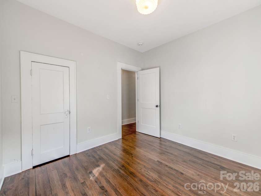 518 5th Avenue, Gastonia, NC 28052.  MLS# CAR4392296, YatesRealty ID 9701. 