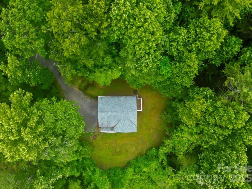 60 Hilltop View Drive, Fletcher, NC 28732.  MLS# CAR4202444, YatesRealty ID 9701. 