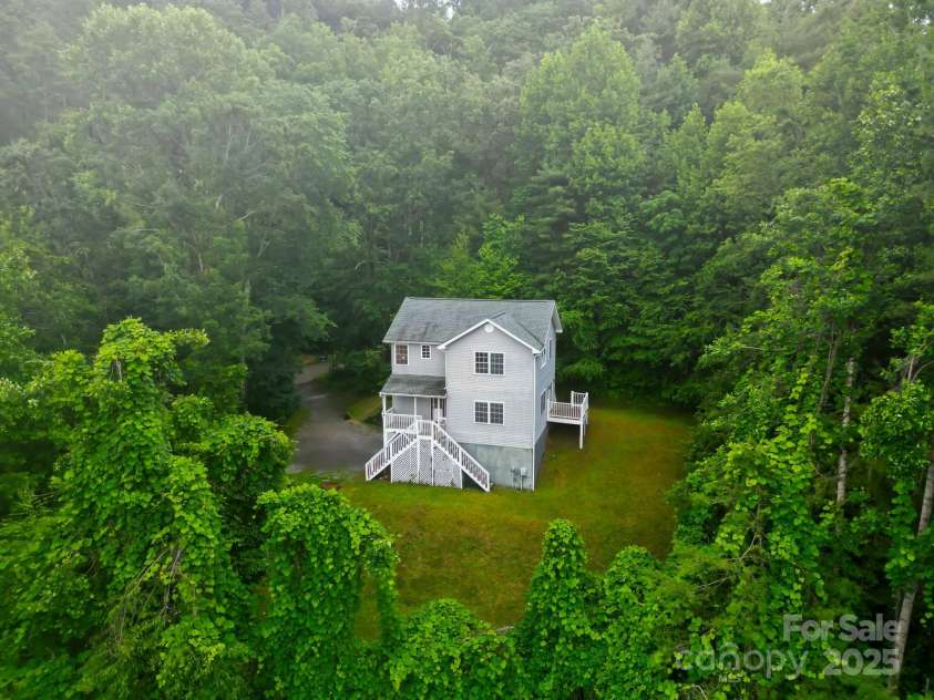 60 Hilltop View Drive, Fletcher, NC 28732.  MLS# CAR4202444, YatesRealty ID 9701. 