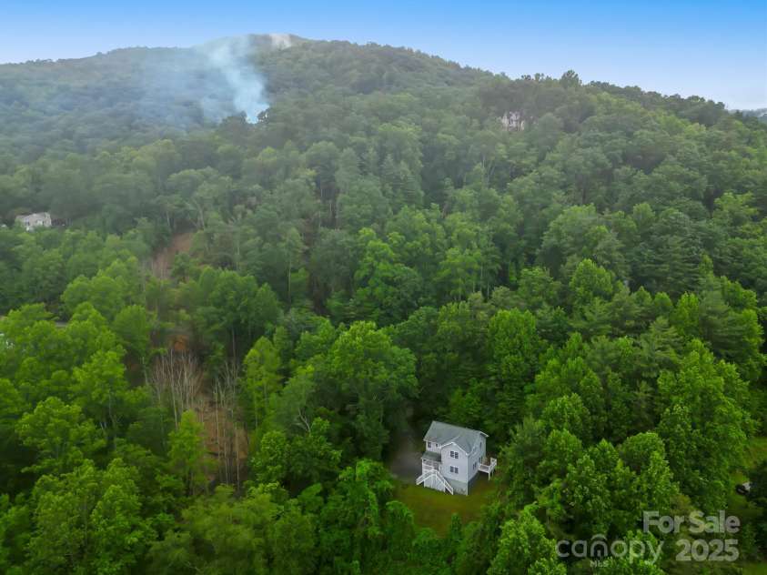 60 Hilltop View Drive, Fletcher, NC 28732.  MLS# CAR4202444, YatesRealty ID 9701. 