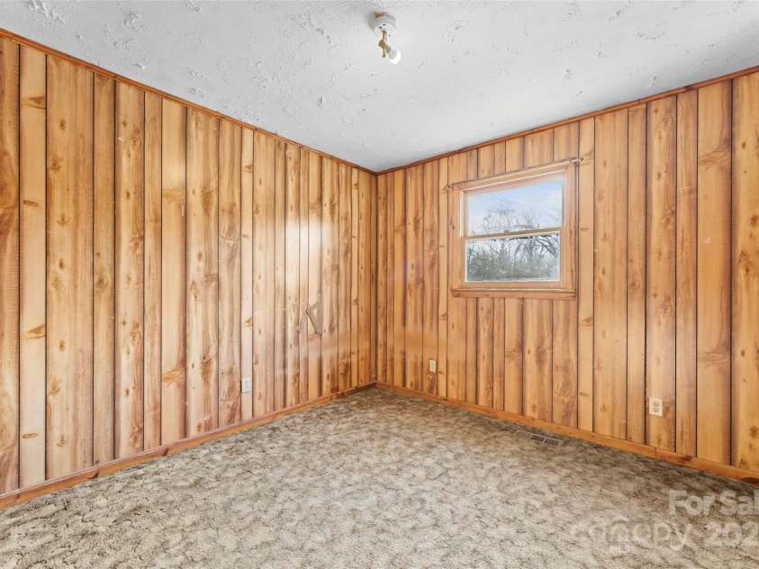 19775 Asheville Highway, Landrum, SC 29356.  MLS# CAR4215512, YatesRealty ID 9702. 