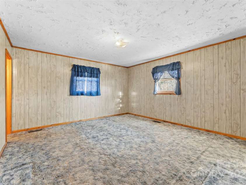 19775 Asheville Highway, Landrum, SC 29356.  MLS# CAR4215512, YatesRealty ID 9702. 